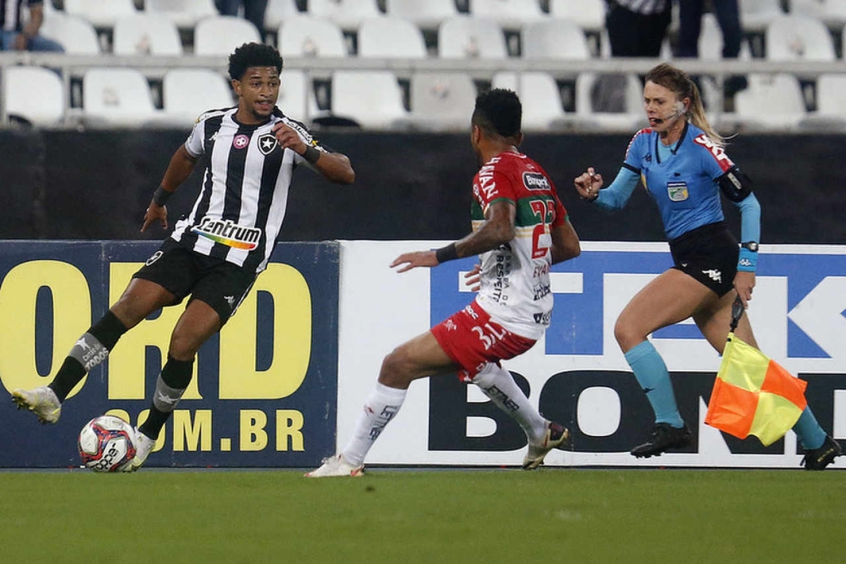 Botafogo x Brusque - Assistente