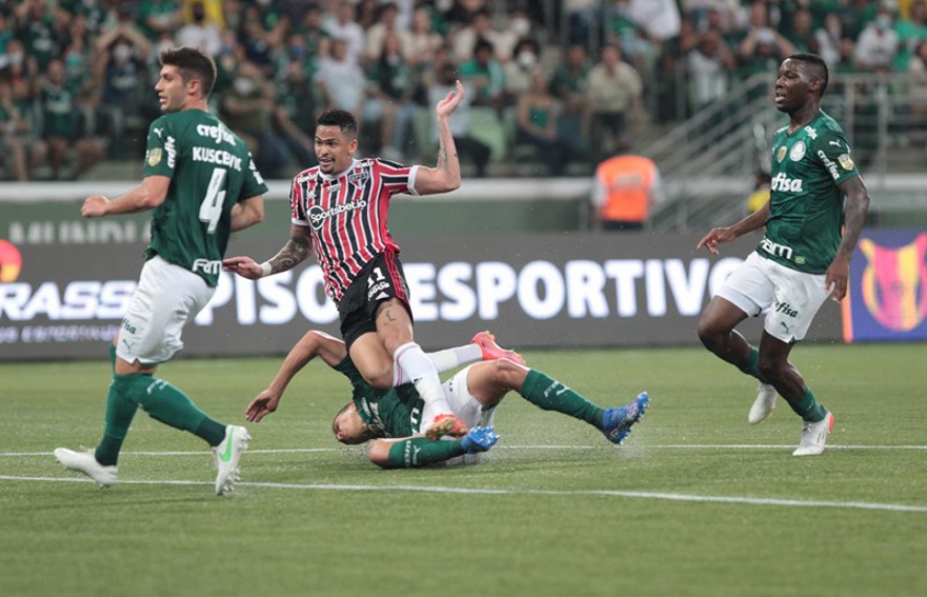 Luciano se lesionou no lance do segundo gol contra o Palmeiras