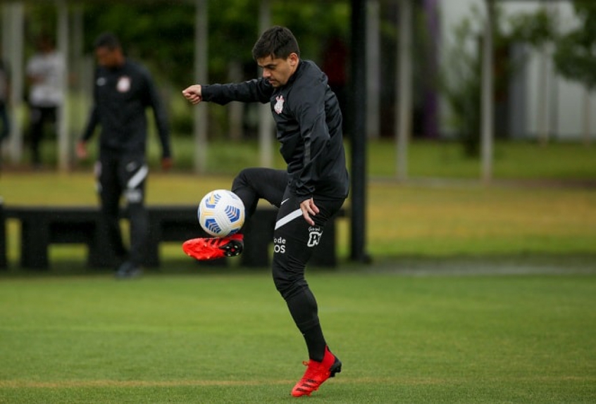 Fagner fará 200º jogo na Arena pelo Corinthians e igualará marca de Marcelinho Carioca 