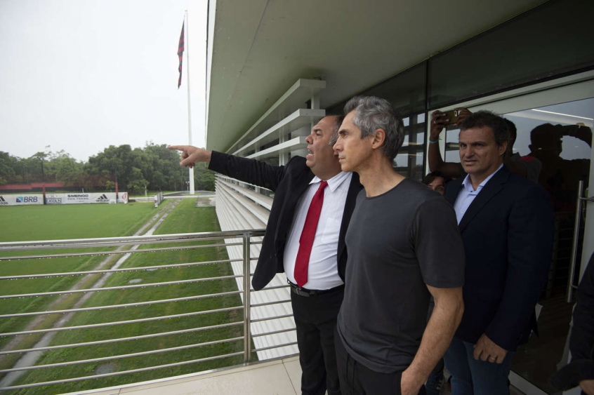 Flamengo chega ao Dia D de Jorge Jesus com bastidores quentes, mas em silêncio