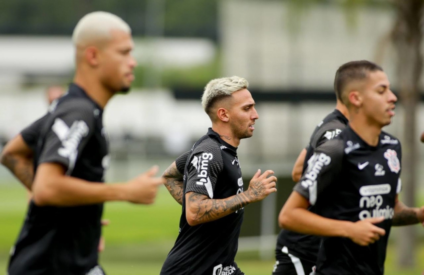 Corinthians aguarda Ivan e Bambu, tem elenco quase fechado para o Paulistão, mas monitora o mercado