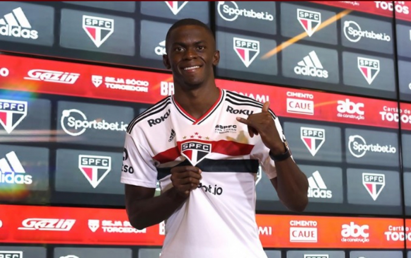 São Paulo pode ter “barca” com a dispensa de 10 jogadores, aponta jornalista