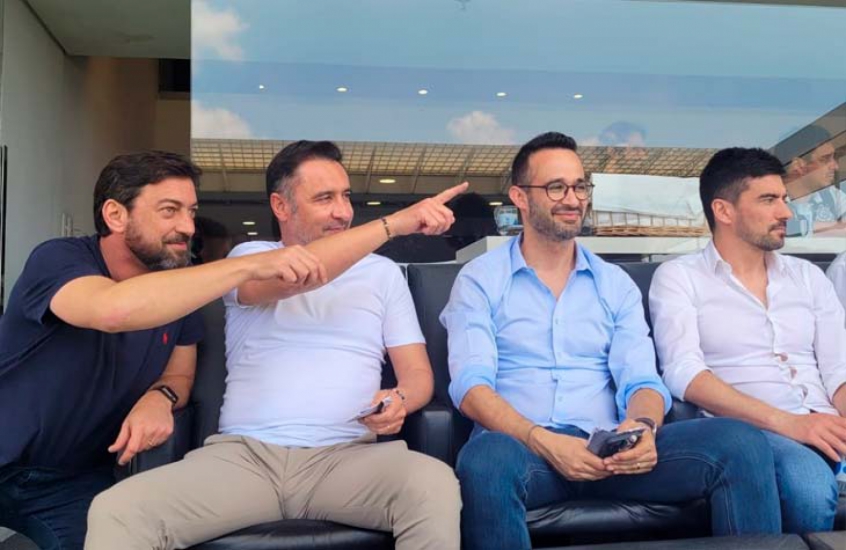 Sem folga durante a semana, Vítor Pereira define sua primeira semana de trabalho no Corinthians