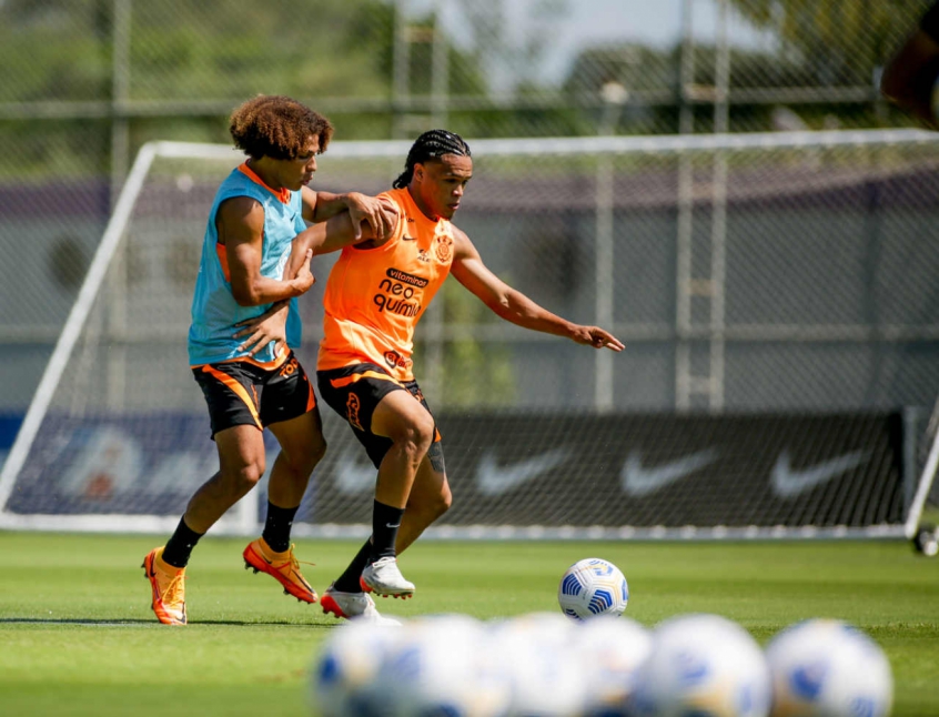 Treino Corinthians - Biro e Reginaldo