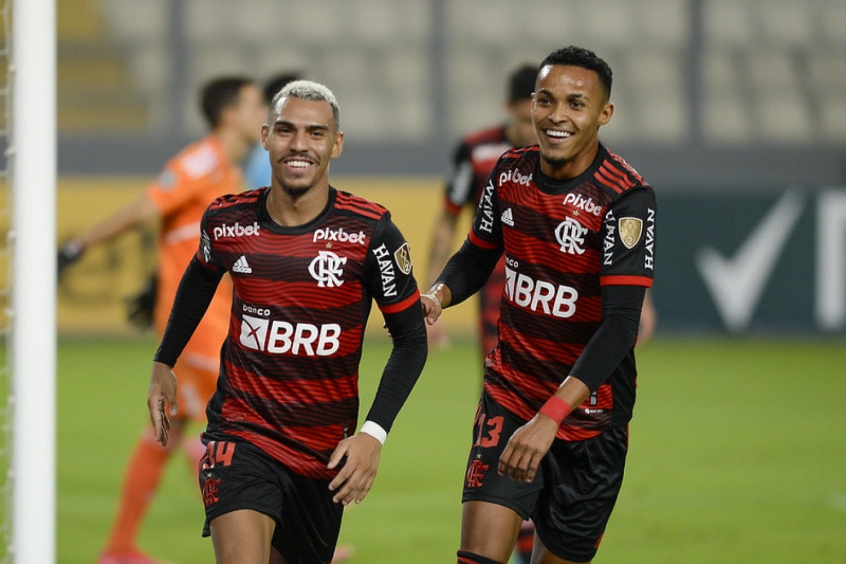 Em meio à turbulência, as boas notícias do Flamengo vêm do Ninho