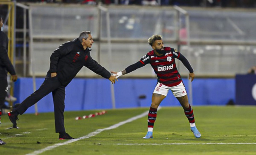 Universidad Católica x Flamengo - Paulo Sousa e Gabigol