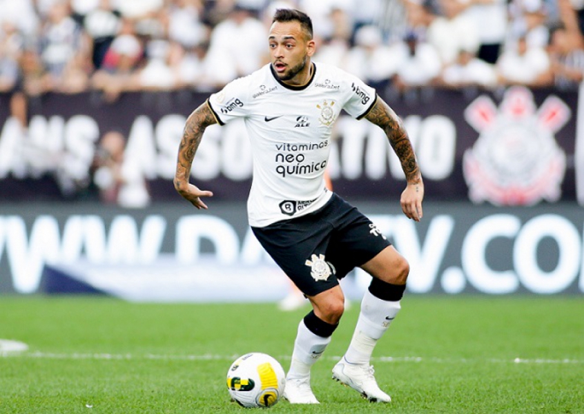 Corinthians: emocionado, Maycon se diz 'aberto para conversar' sobre futuro