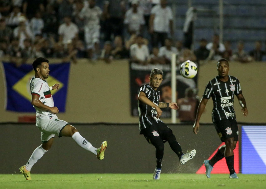 Neto diz que o Corinthians vai golear a Portuguesa-RJ 