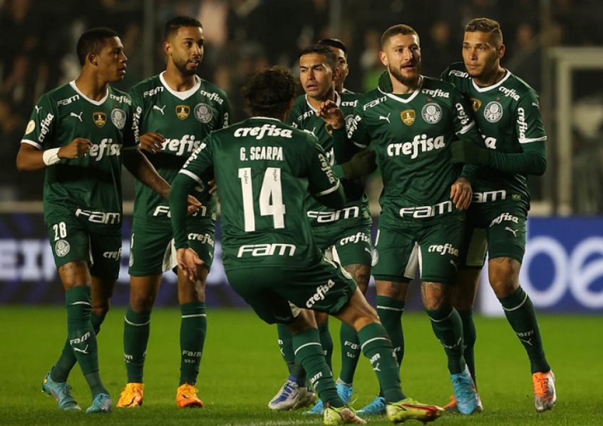 Comentarista crava: Palmeiras não joga um futebol empolgante, mas é muito eficiente e competitivo