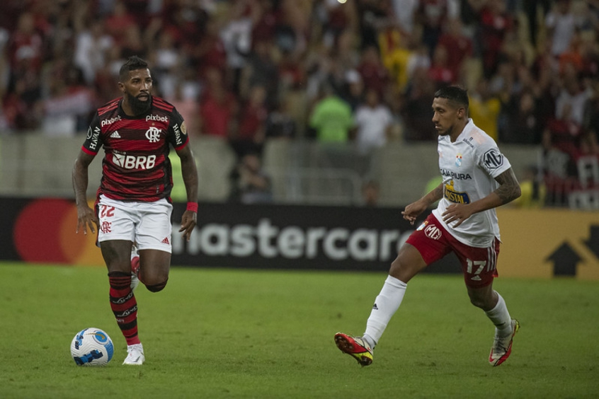 Rodinei atinge importante marca pelo Flamengo com vaias e elogio de Paulo Sousa