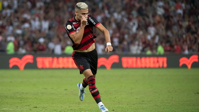 Com a iminente saída de Andreas Pereira, veja as opções de reposição dentro do Flamengo