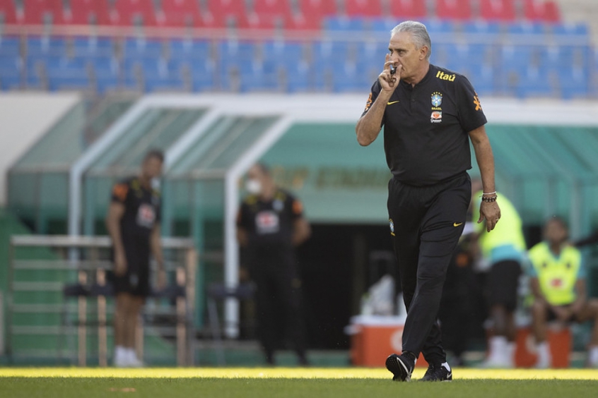 Tite - Treino Seleção Brasileira