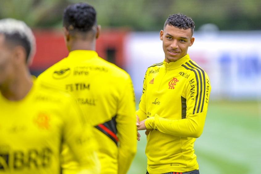 joia do Flamengo sonha com mais minutos diante do Fortaleza