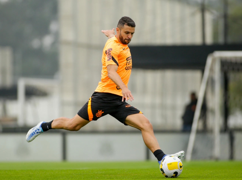 Júnior Moraes acredita em reação do Corinthians