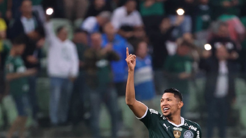 Rony valoriza união do elenco e vê disputa saudável no ataque do Palmeiras