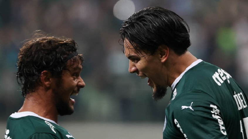 Bola parada do Palmeiras assusta os adversários no Campeonato Brasileiro