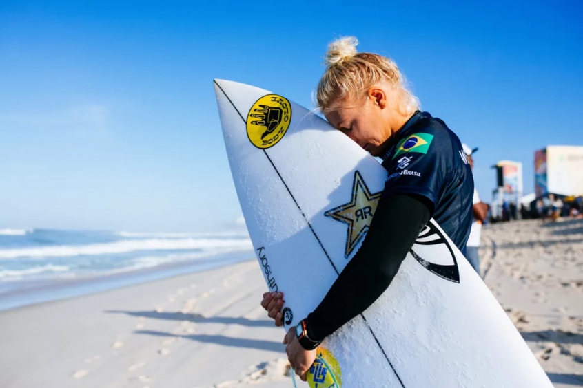 Tatiana Weston-Webb conquista etapa sul-africana na Liga Mundial de Surfe