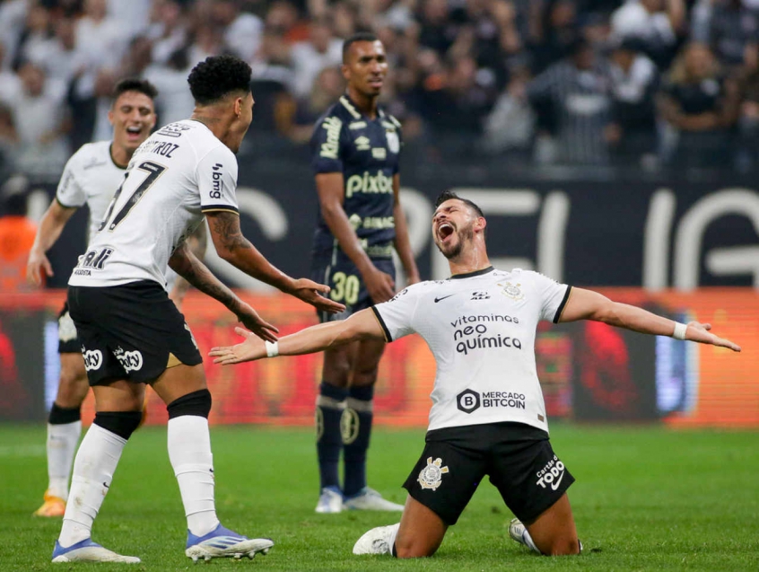 Santos e Corinthians fazem último clássico do ano, de olho na Libertadores