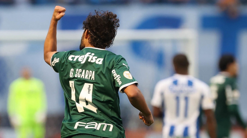 Scarpa assina pré-contrato com clube da Premier League e deixará o Palmeiras em dezembro