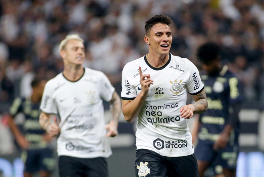 Corinthians quer renovar o contrato de Mantuan antes do empréstimo ao Zenit e estabelece valor de compra do jogador