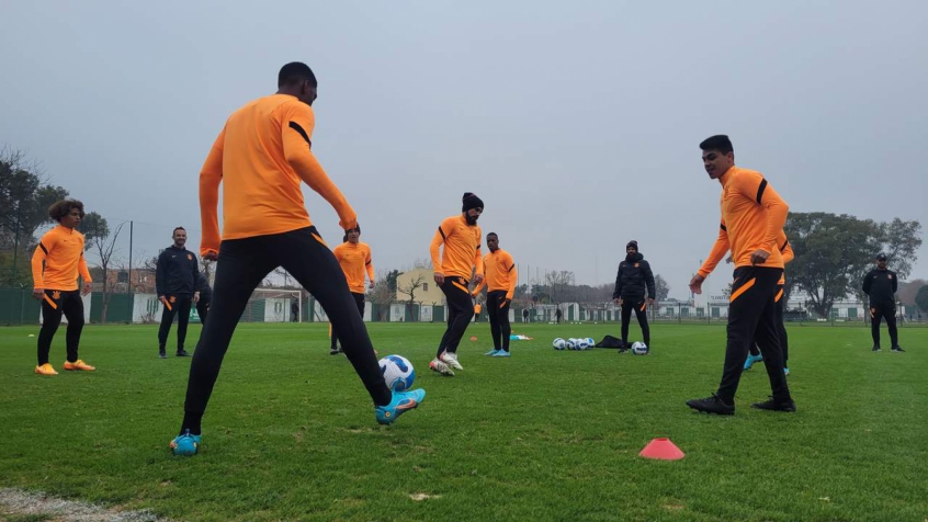 Corinthians iniciou preparação para o próximo jogo do Brasileirão ainda na Argentina