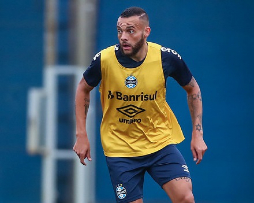 Dívida de Guilherme com empresário pode impedir que o jogador atue pelo Grêmio