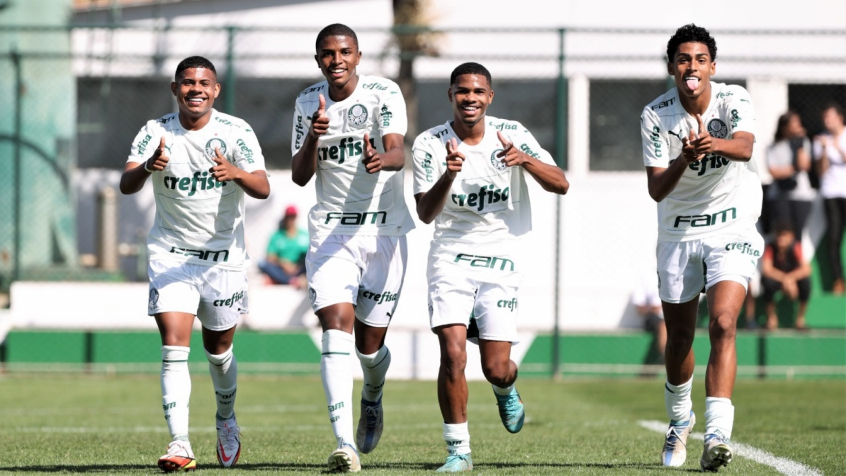Palmeiras sub-17 e sub-15 voltam a golear pelo Paulistão