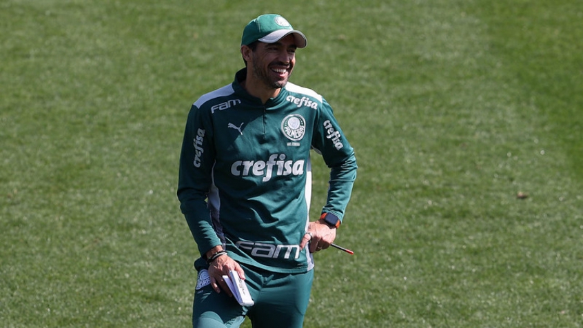 Especialista em comunicação elogia Abel e mostra admiração pelo treinador: 