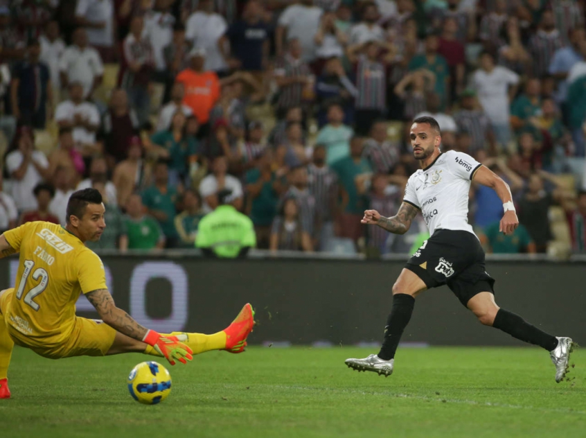 Joga muito! Renato Augusto participou de 5 dos últimos 7 gols do Corinthians