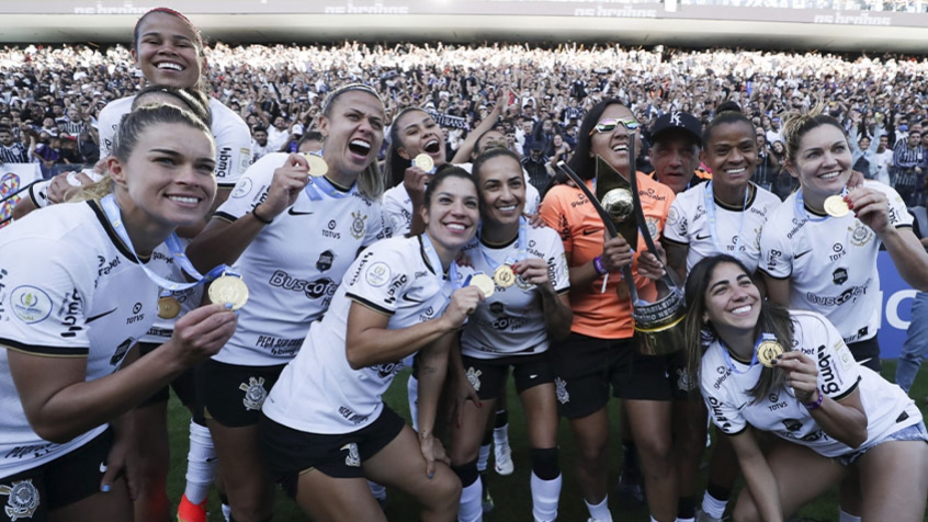 Corinthians viaja nesta madrugada para a disputa da Libertadores Feminina