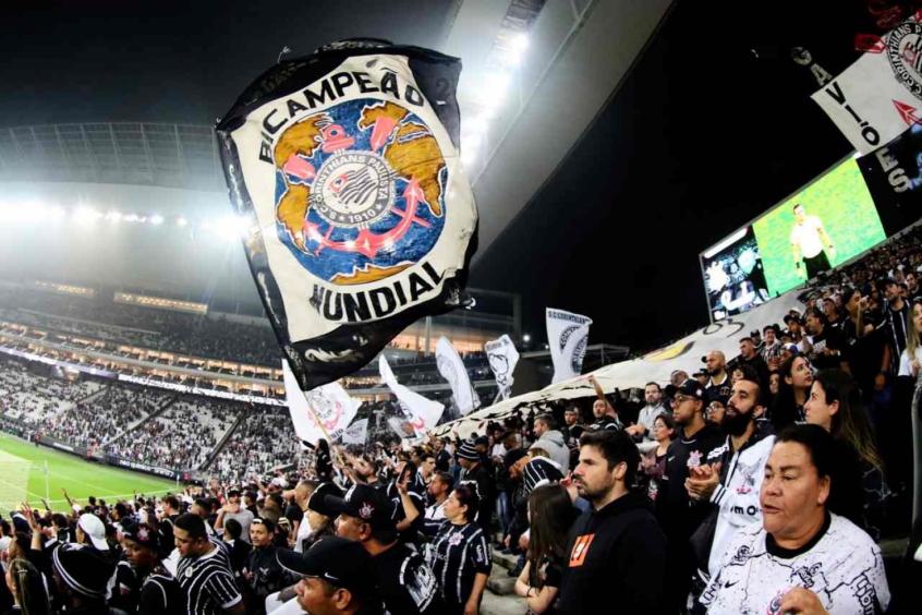 Um ano após reencontro com a Fiel, Corinthians ostenta números impressionantes na Arena