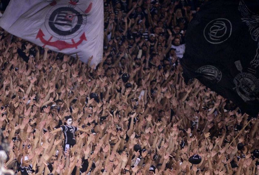 Corinthians foi o 3° melhor mandante no Brasileirão porém o 8° melhor visitante