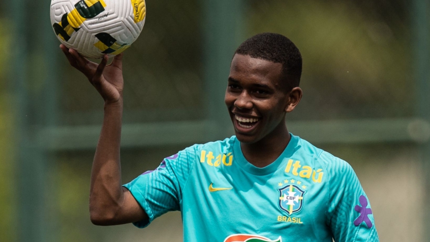 Destaque no Palmeiras, Estevão comemora primeira convocação e gol na Seleção Brasileira Sub-17