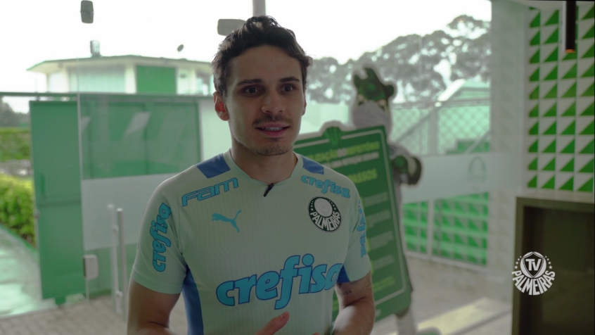 Lesionado, Veiga torce à distância pelo Palmeiras e mostra confiança no título