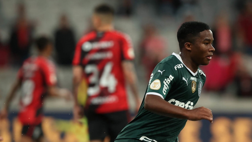 Palmeiras seca Corinthians e Inter para ser campeão já nesta quarta