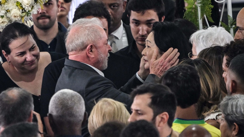 Lula comparece a velório de Pelé em seu 1º compromisso oficial fora de Brasília