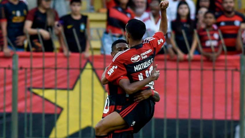 Com um time alternativo, Flamengo vence Resende pelo Carioca antes de decisão