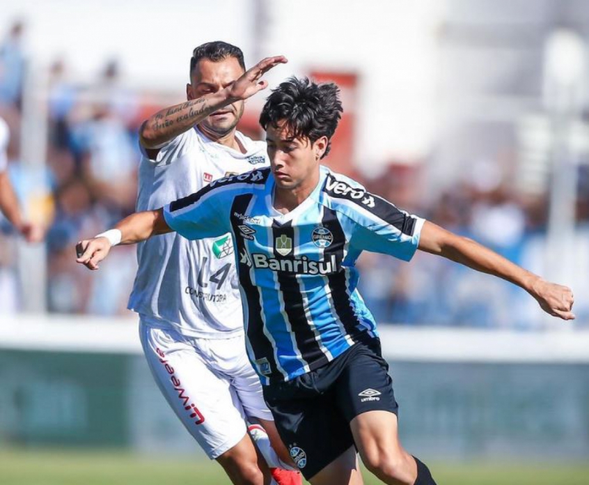 Com reservas, Grêmio empata com o São Luiz e perde o 100% no Gauchão | LANCE!