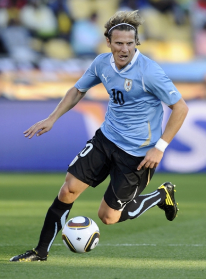 Forlán, pela seleção do Uruguai (Foto: Reuters)