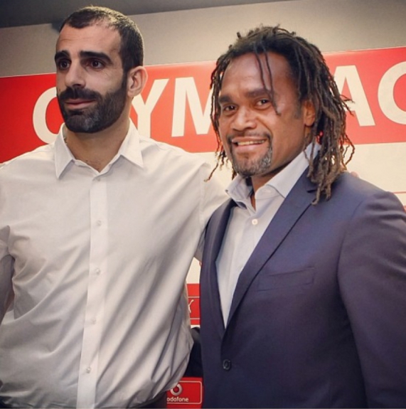 Karembeu é dirigente no Olympiacos (Foto: Divulgação)