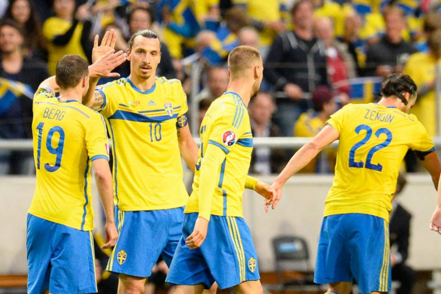 Suécia x Montenegro - Ibrahimovic (Foto: Jonathan Nackstrand/ AFP)