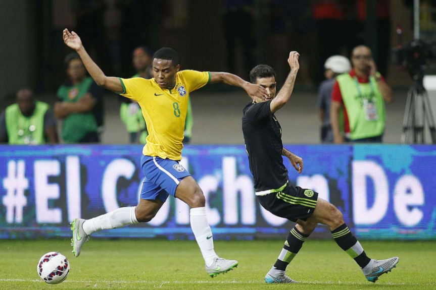 Brasil x México - Elias (Foto:Ari Ferreira/LANVE!Press)
