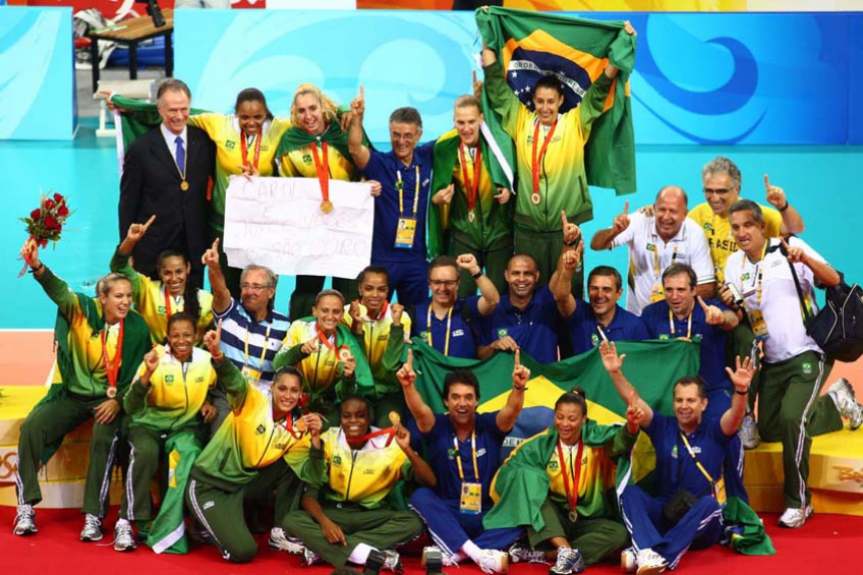 Olimpíadas 2008 Pequim - Jogadoras comemoram com ouro no vôlei contra EUA
