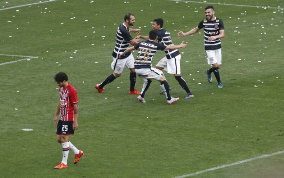 22/11/2015 - Corinthians 6x1 São Paulo - Brasileirão de 2015
