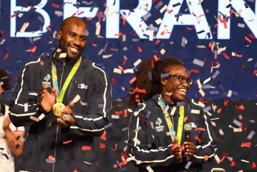 Festa francesa no lugar mais alto do pódio no judô: Teddy Riner e Emilie Andeol