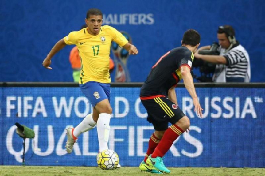 Taison - Seleção Brasileira