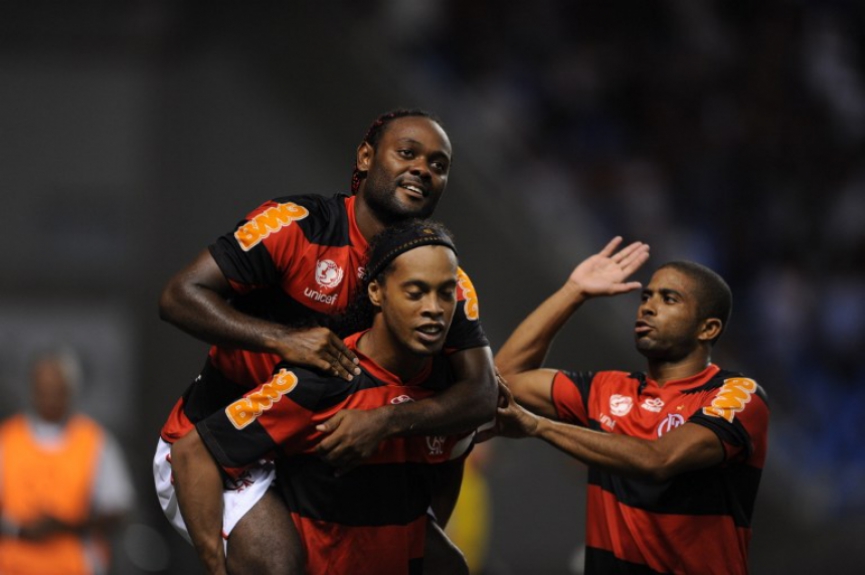 O Flamengo bateu por 1 x 0 o Emelec na Libertadores de 2012