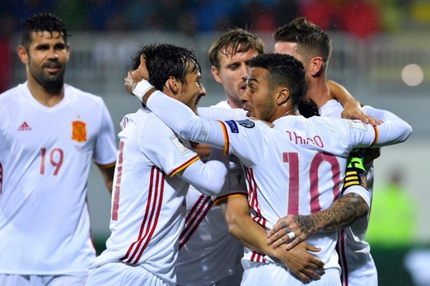 A seleção da Espanha venceu a Albânia e está em 1º no grupo G