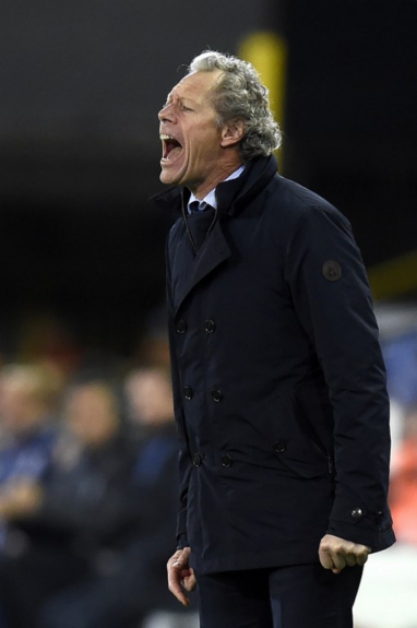 Lembra dele? Ex-goleiro Michel Preud'homme, atual técnico do Brugge, orienta time na derrota de 2 a 1 para o Porto