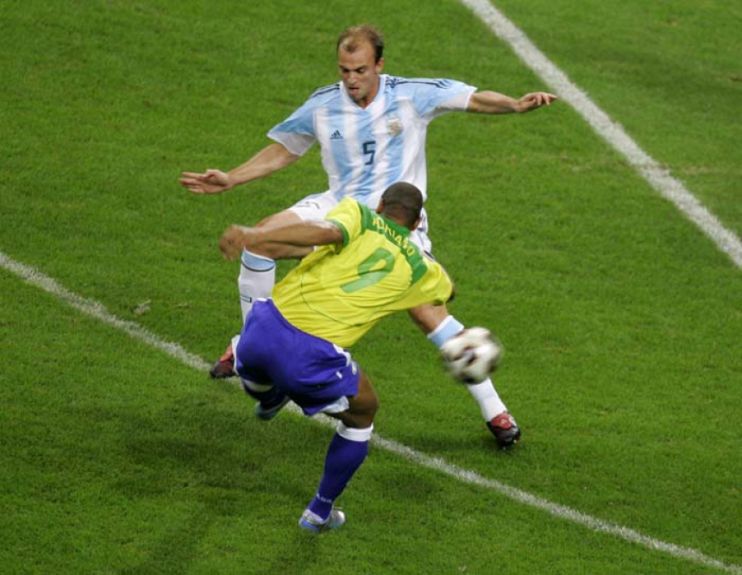 Brasil 4x1 Argentina - 29/6/2005 (título da Copa das Confederações)